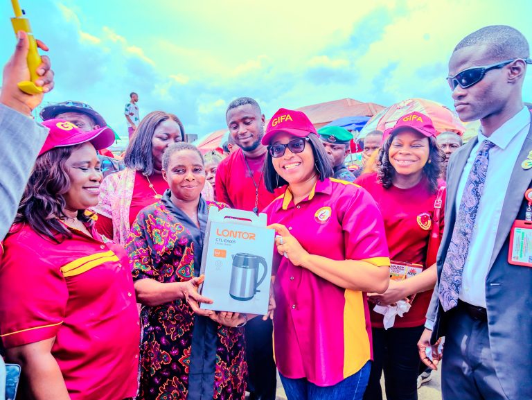 Lady Obareki Sensitises Traders, Market Women on Malaria