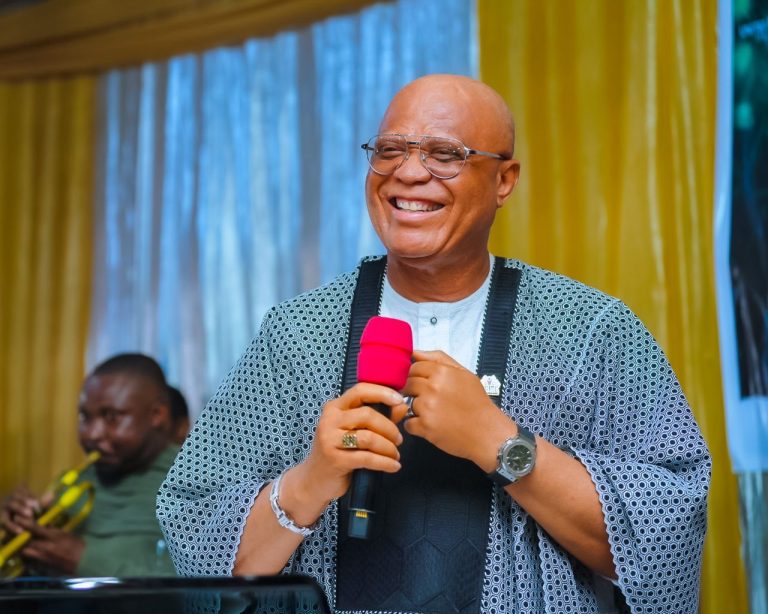 Gov. Eno Set to Dump PDP For APC With All His Commissioners, Others