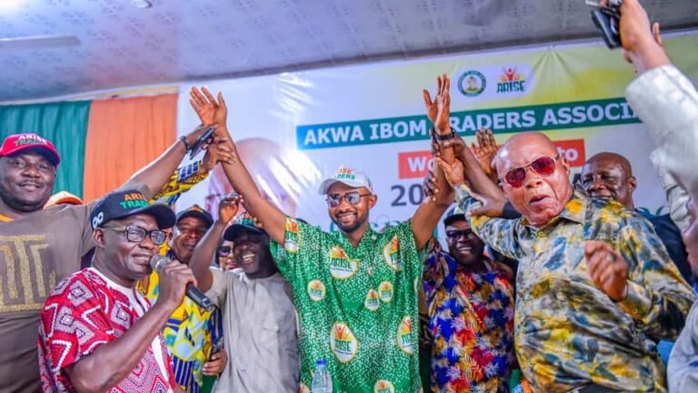 Akwa Ibom Traders Endorse Gov. Eno For Second Term